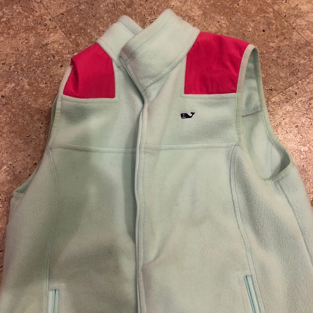 Vineyard vines